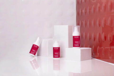 Kem Chấm Mụn Biotrade Active Cream Hỗ Trợ Giảm Mụn 15g